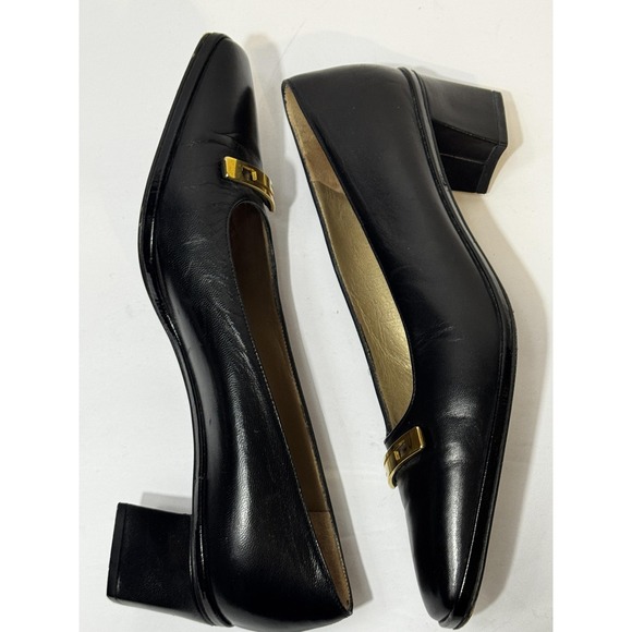St John Shoes Womens Size 8 Black Leather Gold Accent Block‎ Heel Made In Italy - Picture 9 of 10